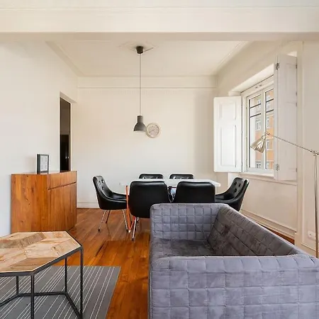 Apartment Central & Sunny Flat In *