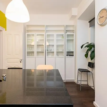 Central & Sunny Flat In Апартаменты